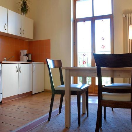 Apartment- und Zimmervermietung am Park Potsdam Zimmer foto